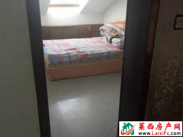 上海花园 3室1厅 90平米 精装修 670元/月