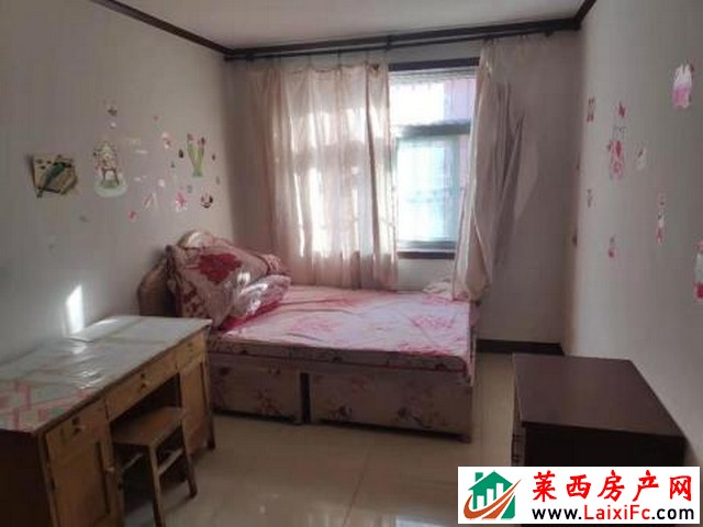 上海花园 3室1厅 121平米 简单装修 1300元/月