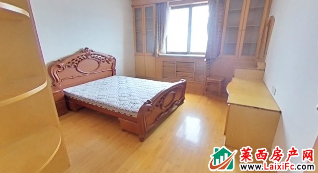 富兴公寓 3室2厅 111平米 简单装修 4200元/月